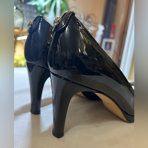 Stuart weitzman black leather pumps size 6 peep toe heel - Picture 7 of 8